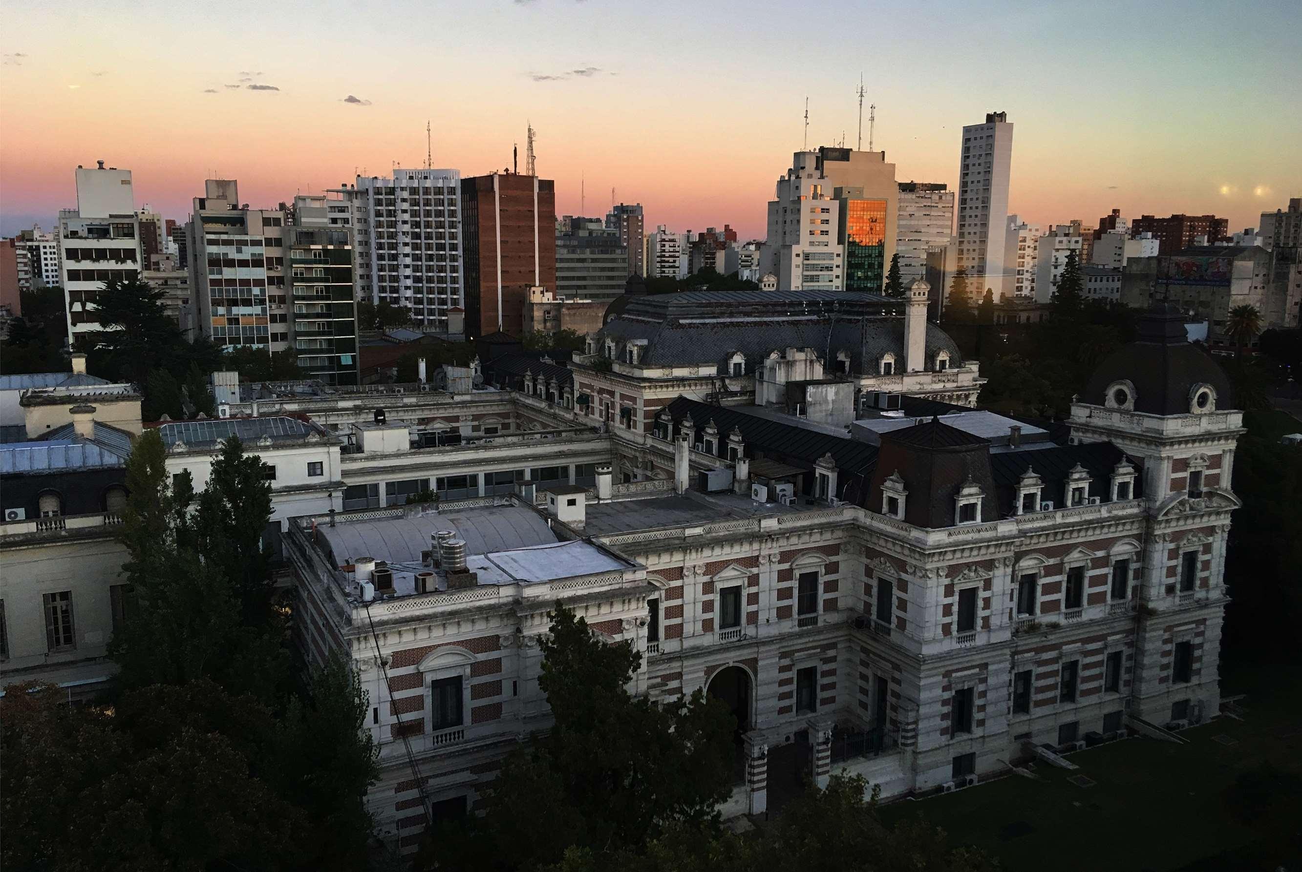 Days Inn & Suites By Wyndham La Plata Dış mekan fotoğraf